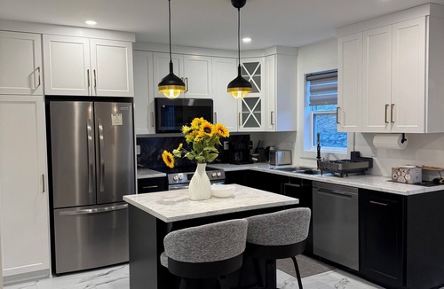 St. John's House | New Premium Luxury 3-Bedroom Getaway| Parking
