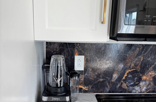 St. John's House | New Premium Luxury 3-Bedroom Getaway| Parking