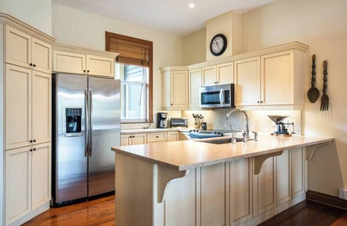 Mont-Tremblant Ski Chalet | NEW! Splendid Chalet on Golf course. Top location!