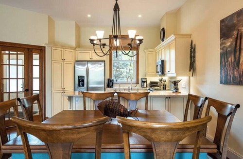 Mont-Tremblant Ski Chalet | NEW! Splendid Chalet on Golf course. Top location!