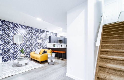 Southwest Edmonton Apartment | NEW-The Suite Life-2BD-King Bed-WEM & YEG Airport