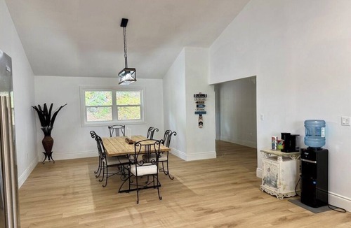 Bracebridge Cottage | Newly Built, Private, Lakefront Muskoka Cottage