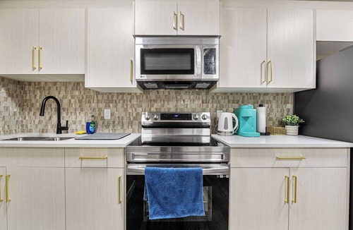 Killarney Apartment | Newly renovated 2 bedroom basement suite