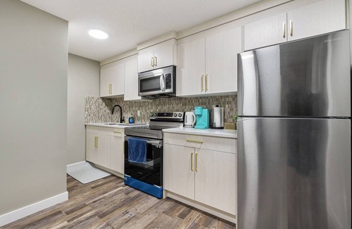 Killarney Apartment | Newly renovated 2 bedroom basement suite