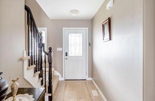 Guelph House | Nimo Homestay