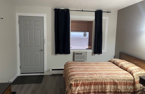 Niton Junction Hotel | Niton Junction Motel