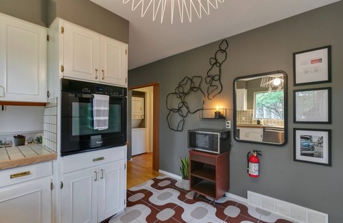 Northwest Calgary House | No. 1 Rosetree Suites - 3 Beds - Perfect Family Location in Calgary
