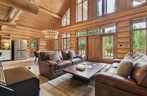 Nordegg Villa | Nordegg Timber Estate