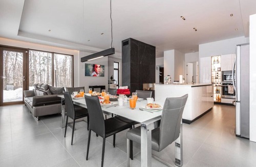 La Conception Ski Chalet | Nordic Lodge Tremblant -5 Bdrs,Hot Tub,Pool Table