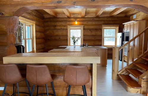 Fort Coulonge House | Nordic Log House Retreat on the River