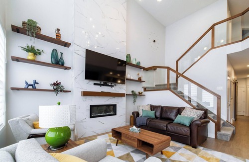 West Edmonton House | Nordic Retreat near WEM | Hot Tub, 2 Lounges, Fire Table, King Suite Sleeps 10