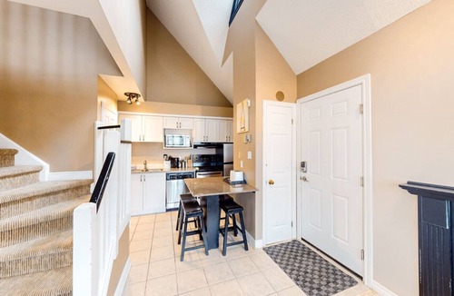 Craigleith Condo | North Creek Studio at BM | Pool, Hot Tub, Tennis