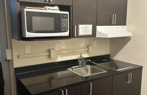 Valleyview Hotel | Northern Lights Inn & Suites