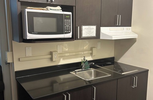 Valleyview Hotel | Northern Lights Inn & Suites