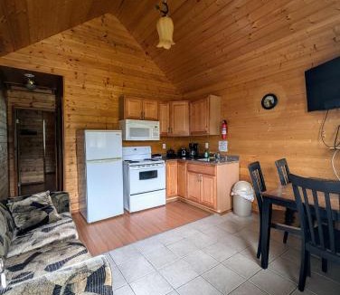 Regional District of Fraser-Fort George Other | NV Mountainview Chalets & RV Resort