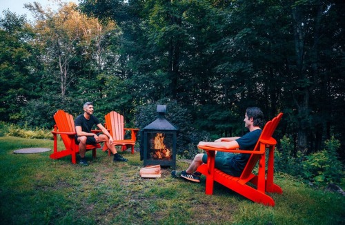 Fiddler Lake Resort Ski Chalet | Nyctale Private Hot Tub & Sauna, Pool, Kayak & Lake