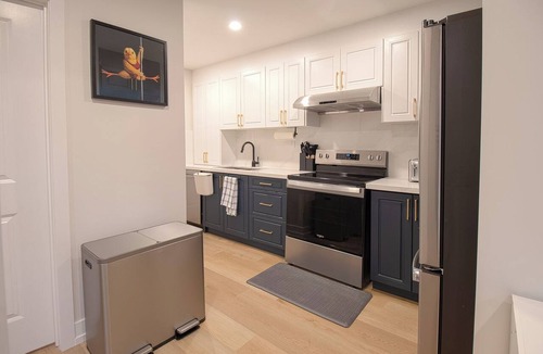 Oakville Apartment | OakNest | Luxury 2Bedroom Basement Suite | Free Parking