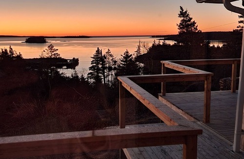 Sheet Harbour House | Ocean front retreat and spa - 5min to Taylor Head park
