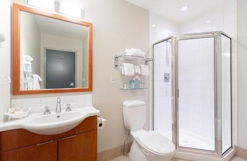 White Rock Hotel | Ocean Promenade Hotel