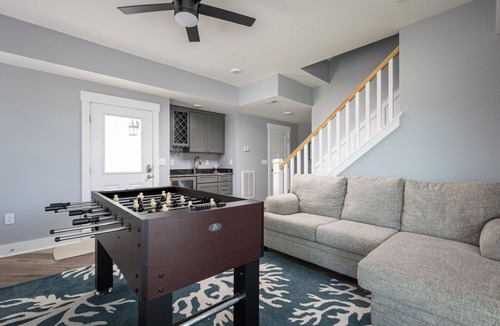 Ocean Hill House | Ocean side 7 min Pool Heat walk2beach,6BR,Pool,HotTub,Foosball Pet Friendly