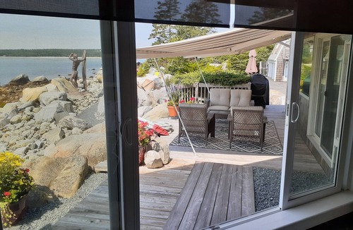 Summerville Centre Cottage | Ocean Surf Cottage at Summerville Beach