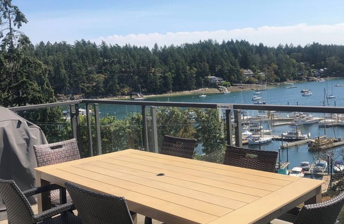 Ganges Condo | Ocean View Penthouse on Salt Spring Island - Unit 301.