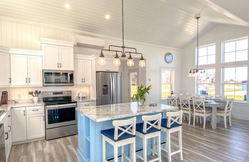 Anglo Rustico Cottage | Ocean Views, Walk to Gorgeous Beach, AC, Village of Rustico Nearby