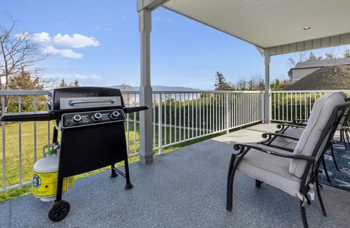 Crofton House | Oceanfront acreage with kitchen, bathroom, bedroom, laundry, Swim Spa & Jacuzzi