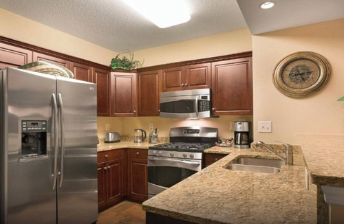 Windy Hill Hotel | Oceanfront Condo | Lazy River & Pools | Walk to Dining & Fun