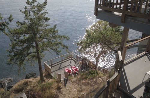 Pender Island House | Oceanfront Home with picture-perfect views.