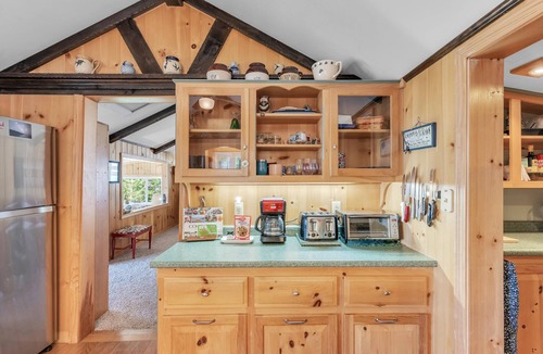 Steuben House | Oceanfront Island Cottage Close To Acadia