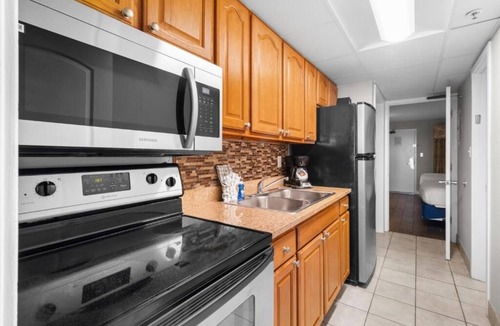 Myrtle Beach Hotel | Oceanfront Suite | Private Balcony | Myrtle Beach Views