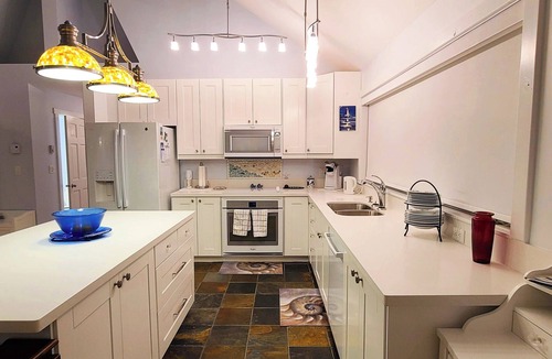 Davis Bay Hotel | Oceanside Villas