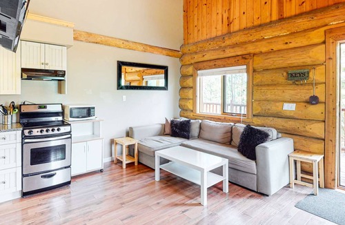 Lac Le Jeune House | Okanagan - Lac Le Jeune at Cabin 30