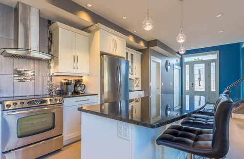 Vernon House | Okanagan Lakefront Summer Paradise I - Vernon