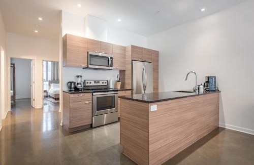 International District Apartment | Old Montreal Penthouse With Huge Terrace II