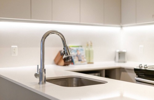Cite Multimedia Apartment | Old Port Luxe Stay | Rooftop Pool, Gym & Parking