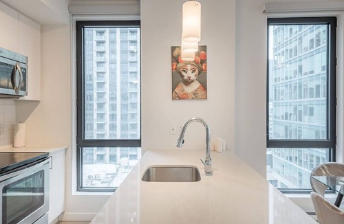 International District Apartment | Old Port View -Indoor Parking- 99 Walkscore