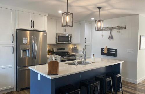Sylvan Lake House | On The Ridge 3BR Sylvan Lake Retreat Sleeps 6