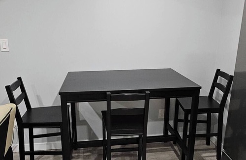 Southeast Calgary House | One bedroom basement with lake access in a quite neighborhood
