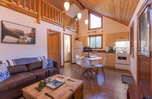 Ucluelet Cabin | Orca Cabin I Wild Pacific Trail I Pets I Big Beach