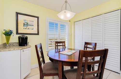 Seawinds Condo Condo | Ormond Beach Oceanfront Condo | Pool | Seawinds #601
