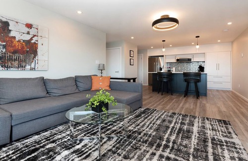 Saanich East Apartment | Otter Grotto