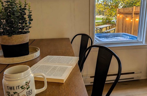 Saint-Tite-des-Caps Ski Chalet | Outdoor Getaway Mont-Ste-Anne and Massif