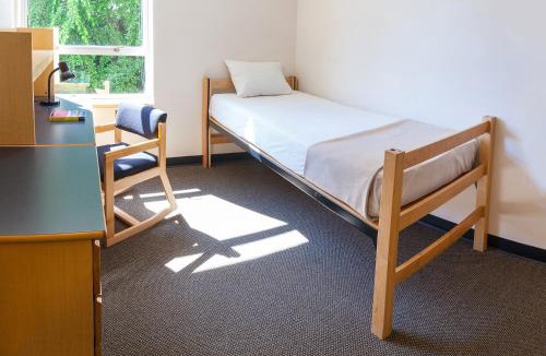 Vancouver Hostel | Pacific Spirit Hostel