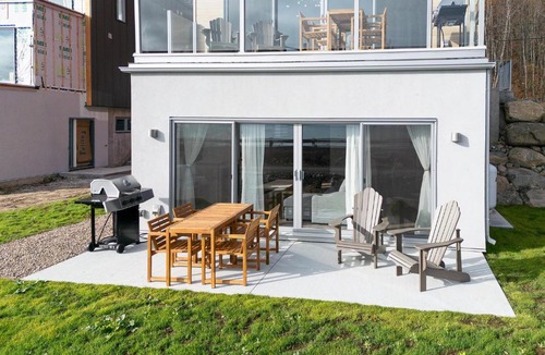 Petite-Riviere-Saint-Francois Apartment | Panorama 1249, Majestic River View, Spacious Patio