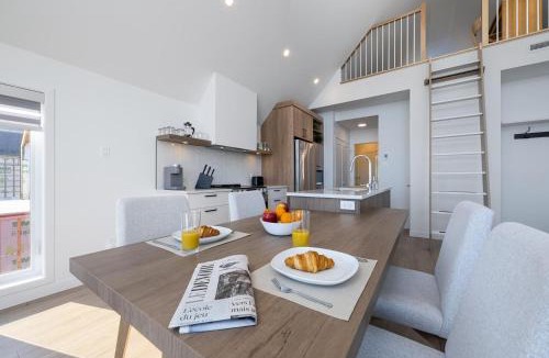 Petite-Riviere-Saint-Francois Apartment | Panorama 1253