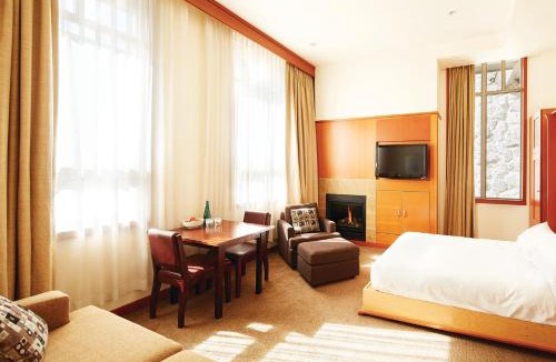 Whistler Village Hotel | Pan Pacific Whistler Village Centre