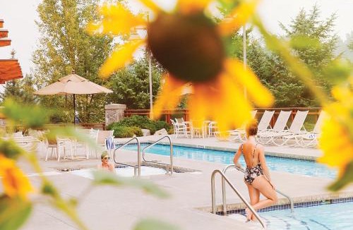 Whistler Village Hotel | Pan Pacific Whistler Village Centre