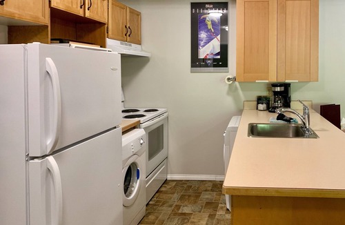 Panorama House | Panorama Horsethief Lodge studio condo sleeps 4: Unit 703